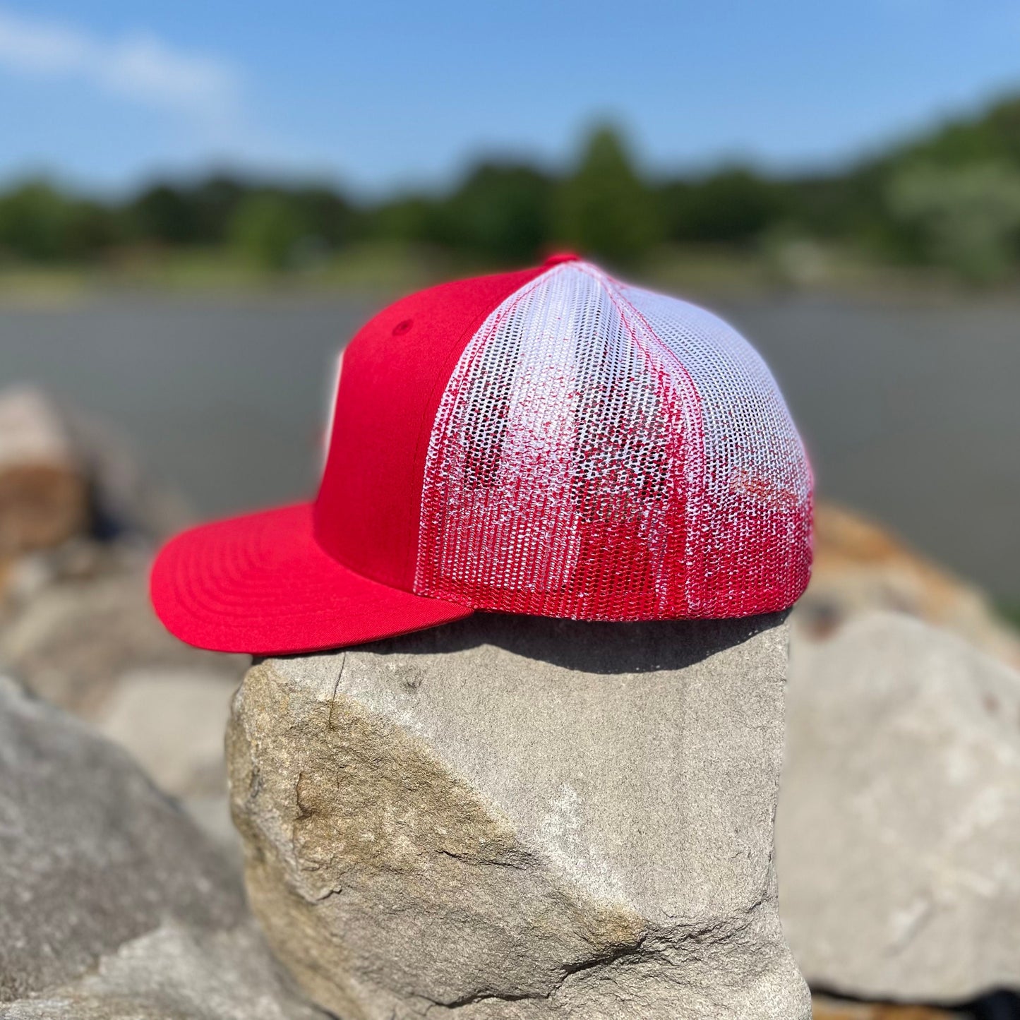 AT4 3D Topo Patterned Mesh Snapback Trucker Hat- Red/ Red to White Fade - Ten Gallon Hat Co.